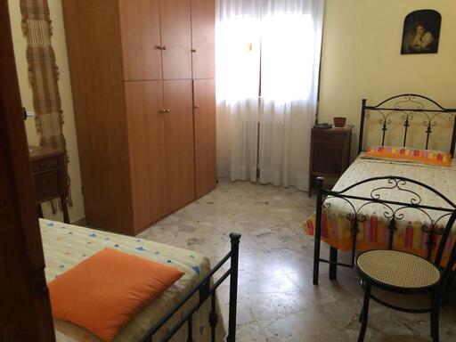 MZ   aam 587 Appartamento di 4 vani Casale, Brindisi-Big Apt to rent in Casale