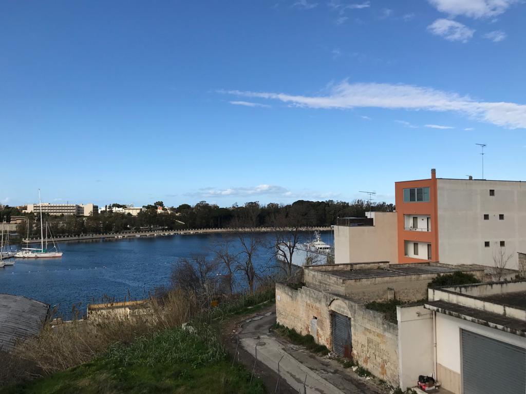 aam 580 Bel Appartamento con vista sul porto Brindisi/Water view apt/Brindisi