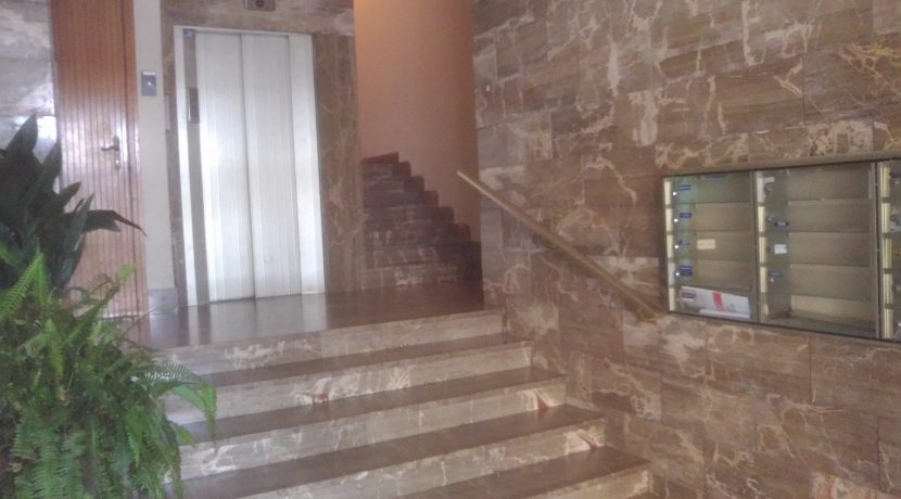 B ingresso portone