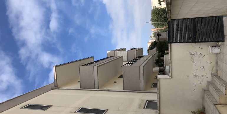 164f3d87b40f8b33-photo